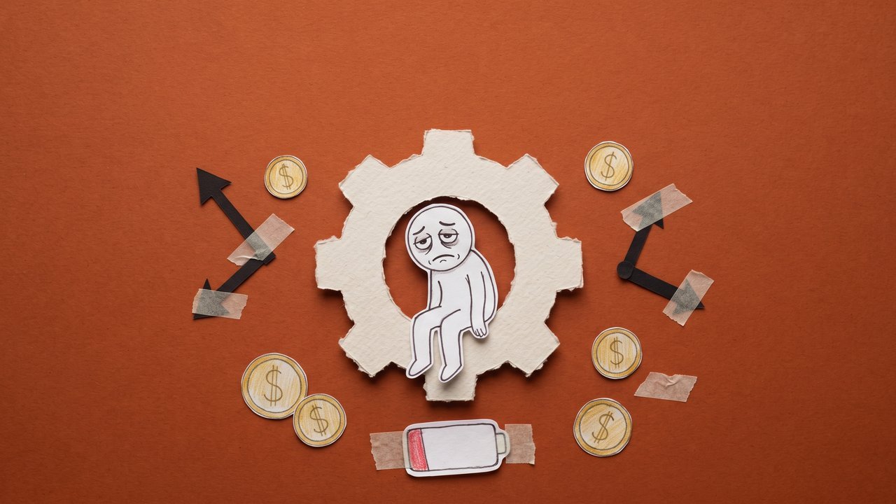 Neurodivergência e Capitalismo: Por que o mercado de trabalho esgota autistas e pessoas com TDAH?